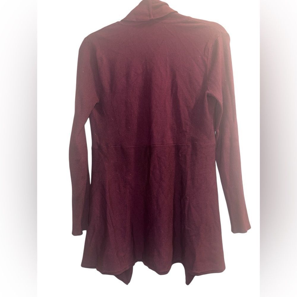 ✨White House Black Market Maroon Sz Small Cardi Sweater✨ - Picture 4 of 7